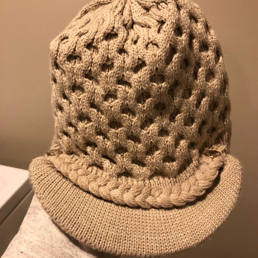 Calvin Klein hat
